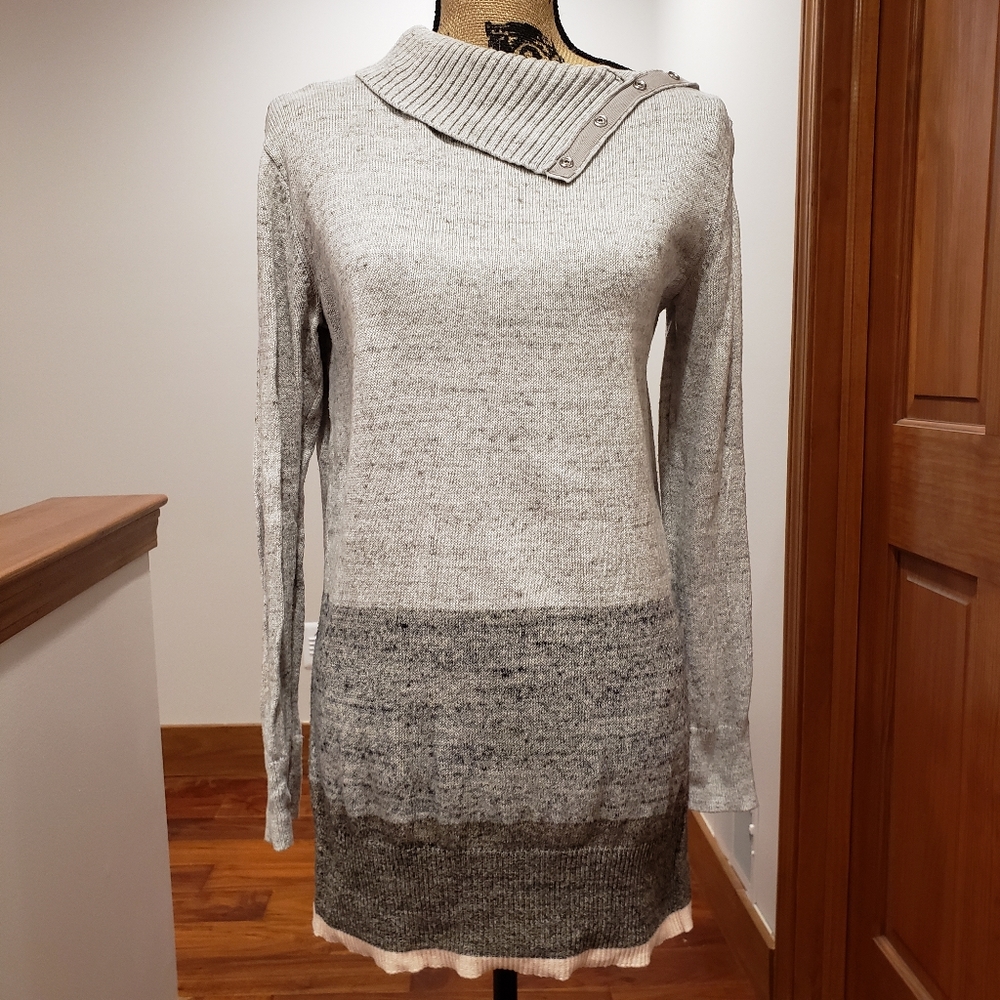 Cowl neck tunic sweater in shades of grey and pink